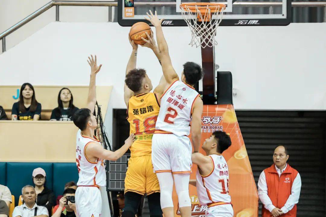 关于特色文化与体育深度融合，推动“篮球+文创”产业高质量发展的信息