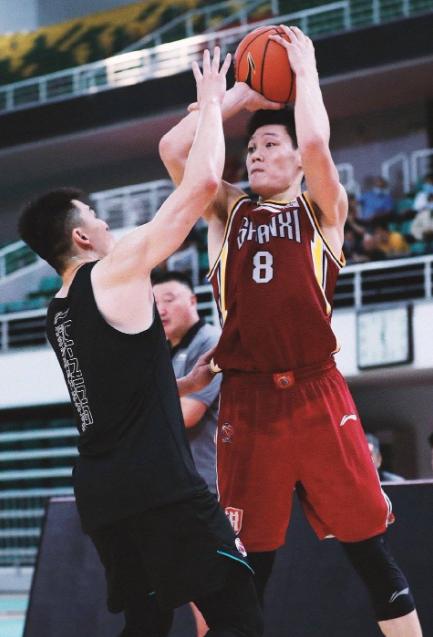 投篮精准:北京队命中率46%,赢得比赛关键优势的简单介绍 投篮精准:北京队命中率46%,赢得比赛关键优势的简单介绍