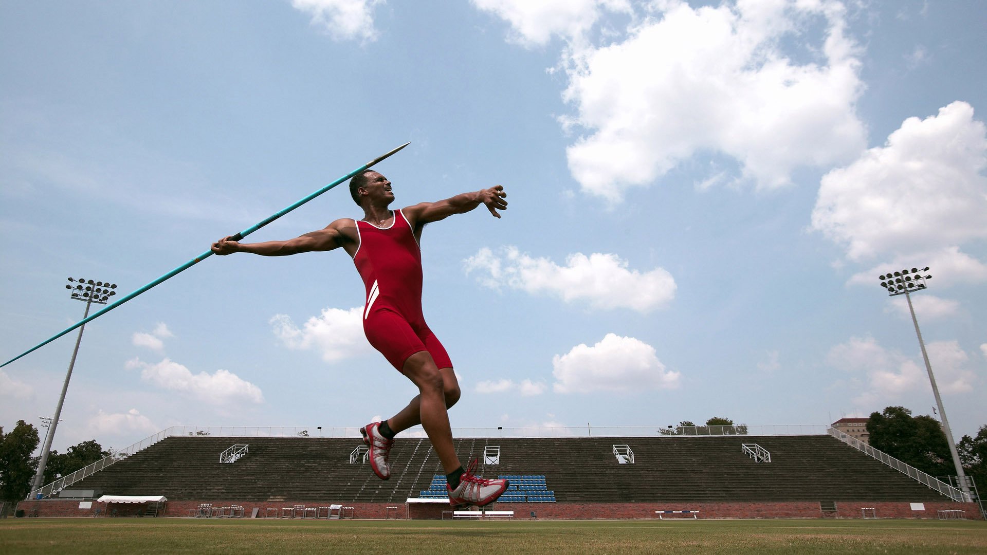 智能穿戴融合:未来电竞比赛的“硬件革命”,智能穿戴平台
